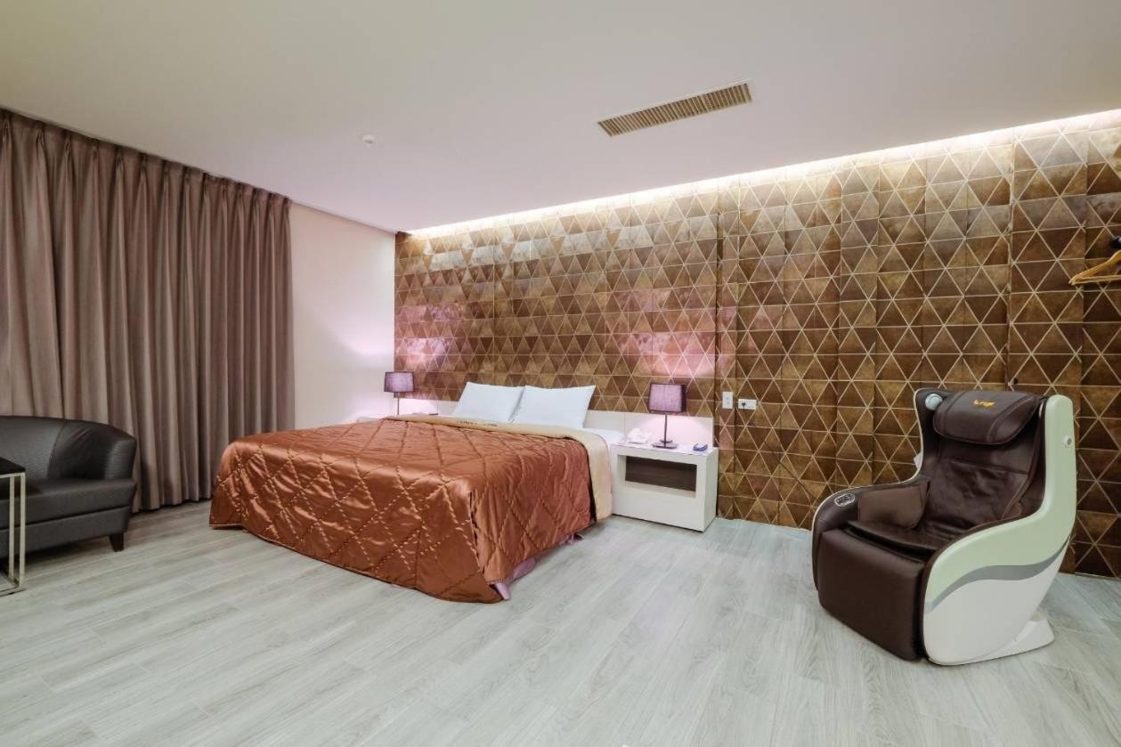 Foxdou Business Motel Tchaj-nan Exteriér fotografie